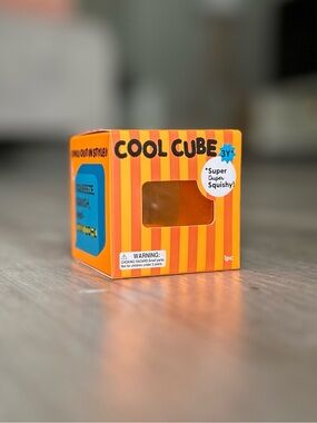Jadore Cool Cube Squishy
